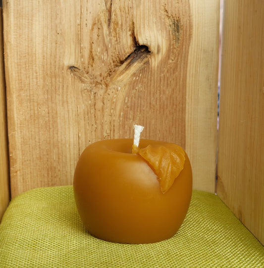 Beeswax Apple Candle